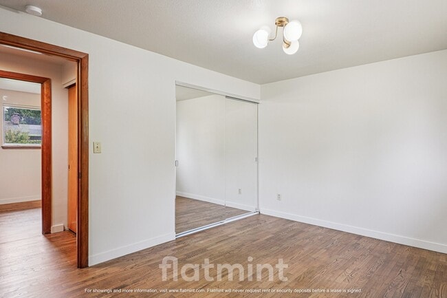 Building Photo - 32133 9th Ave S