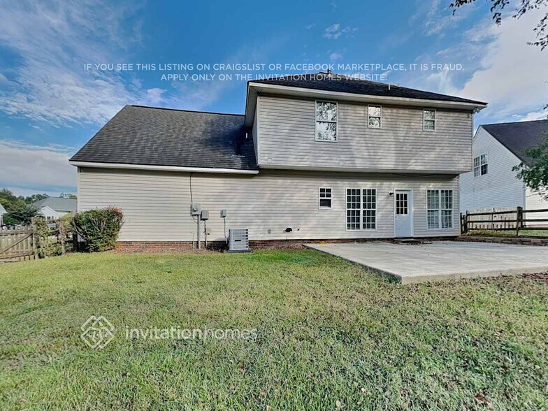 Building Photo - 3715 Sedgewick St SW