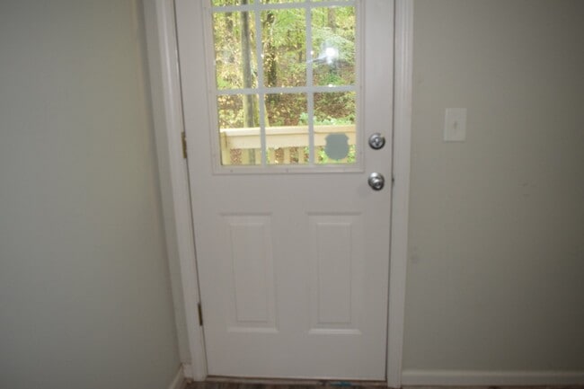 Building Photo - 3355 Deer Valley Dr