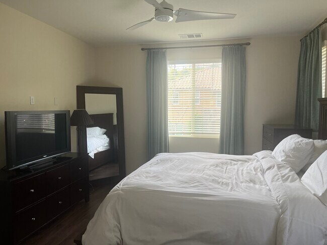 Building Photo - 1580 Chert Dr