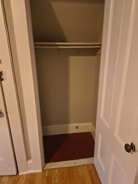 Building Photo - 24 Cameron Ave