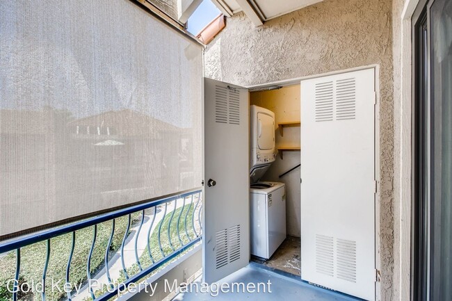 Building Photo - 2 br, 2 bath House - 11150 Kelowna Rd. #72