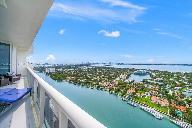 Building Photo - 4779 Collins Ave