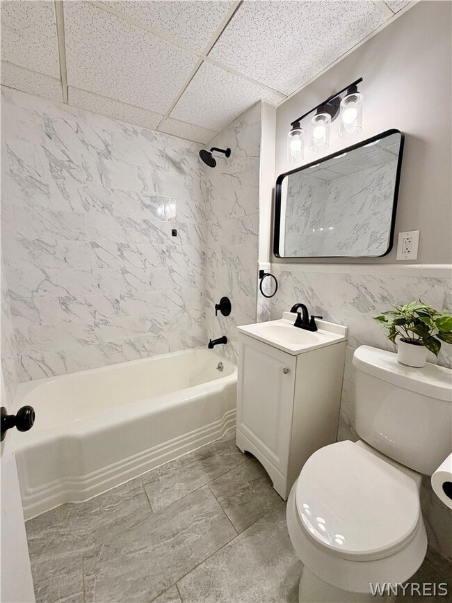 Building Photo - 35 Dorris Ave