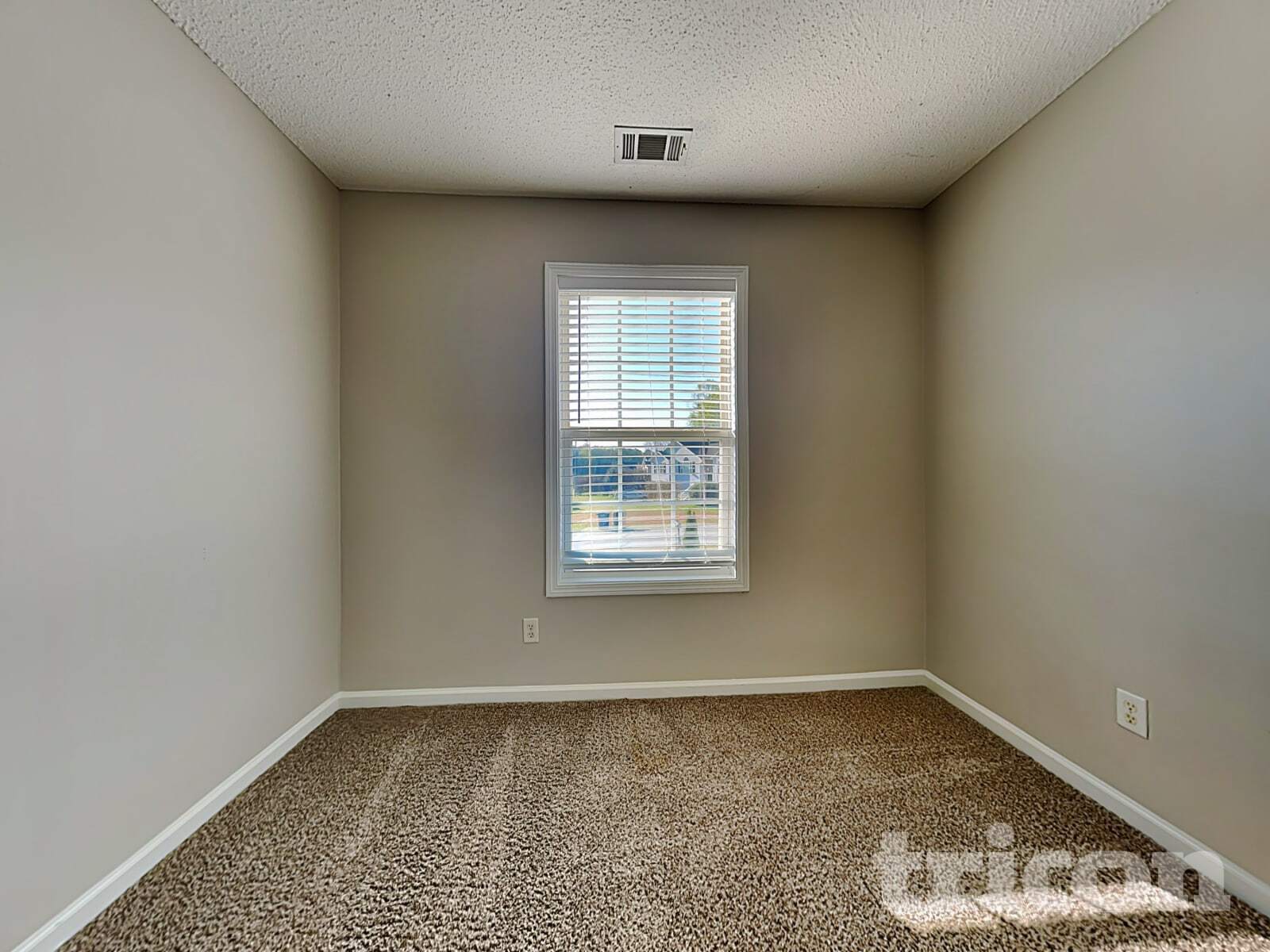 Building Photo - 63 Cliff View Dr