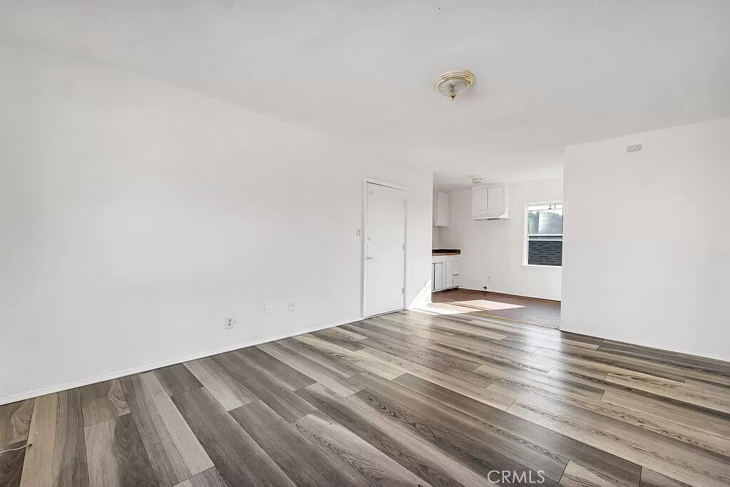 Building Photo - 648 W 41st Dr