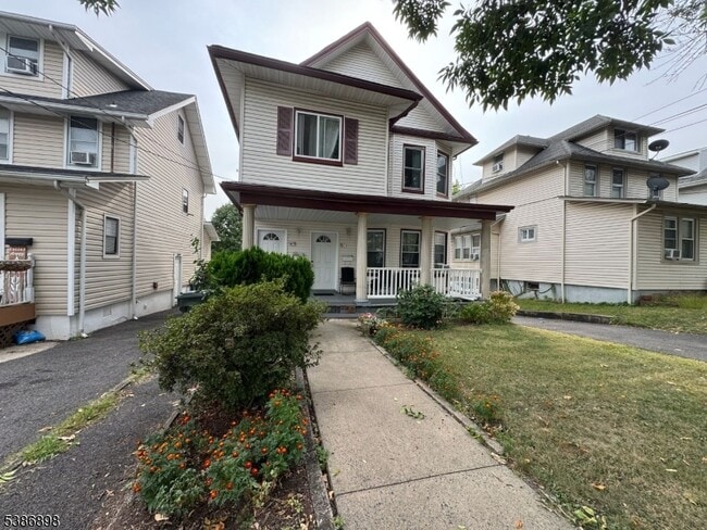 Building Photo - 49 Feronia Wy