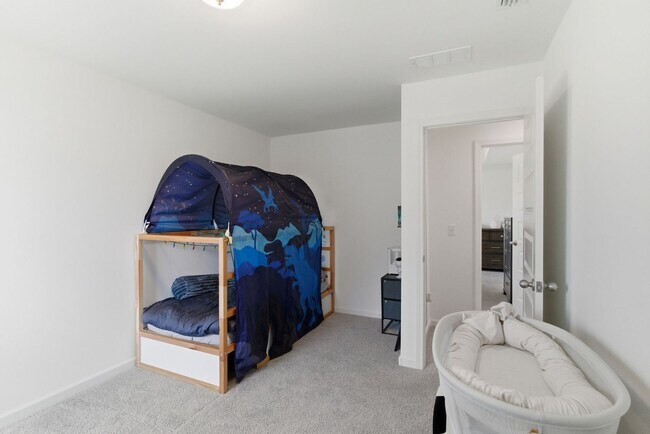 Building Photo - Mount Juliet Home