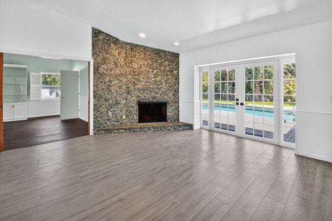 Building Photo - 1599 NW 14th Ave