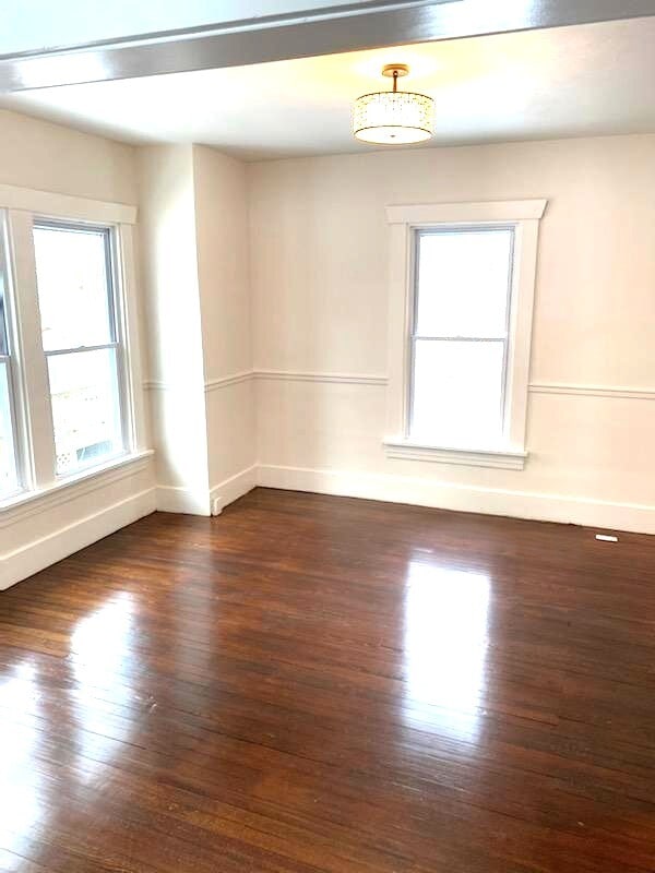 Building Photo - 347 High St