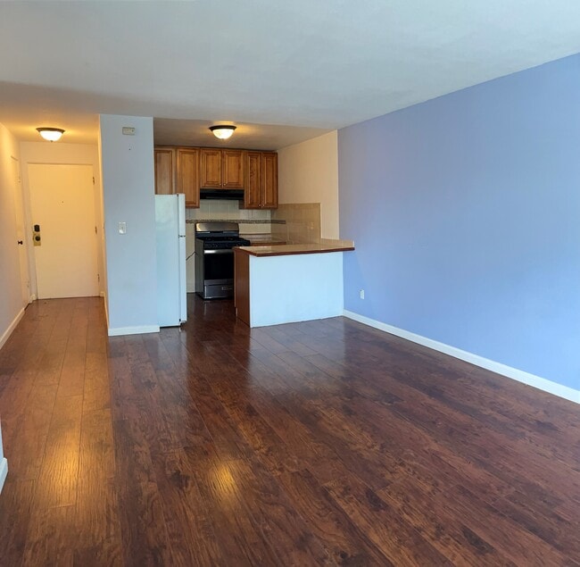 Kitchen & Living Room - 1145 S Quivas St