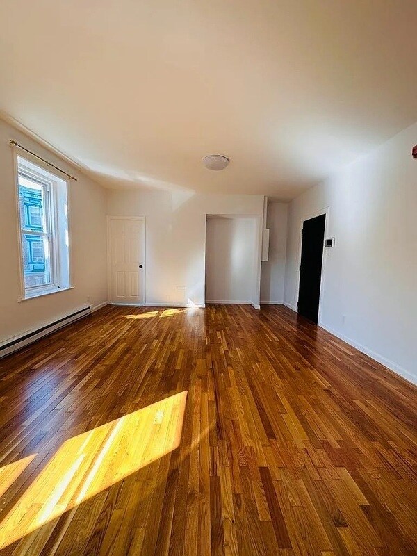 Building Photo - 6757 Germantown Ave