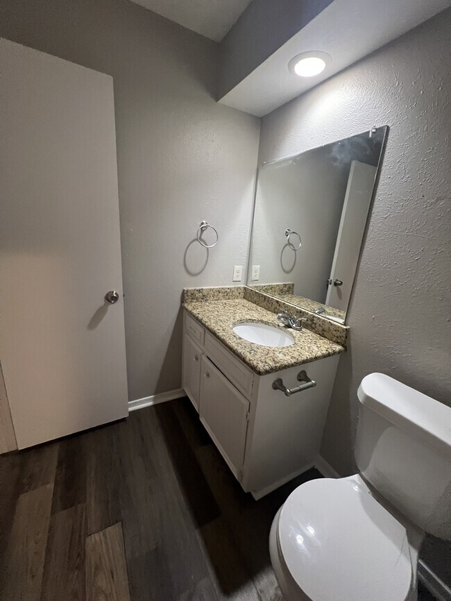 Building Photo - 2602 St George Pl
