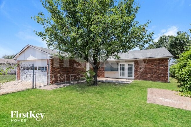 Building Photo - 8822 Westfield Dr