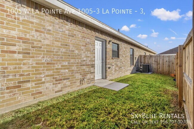 Building Photo - 1005 W La Pointe Ave