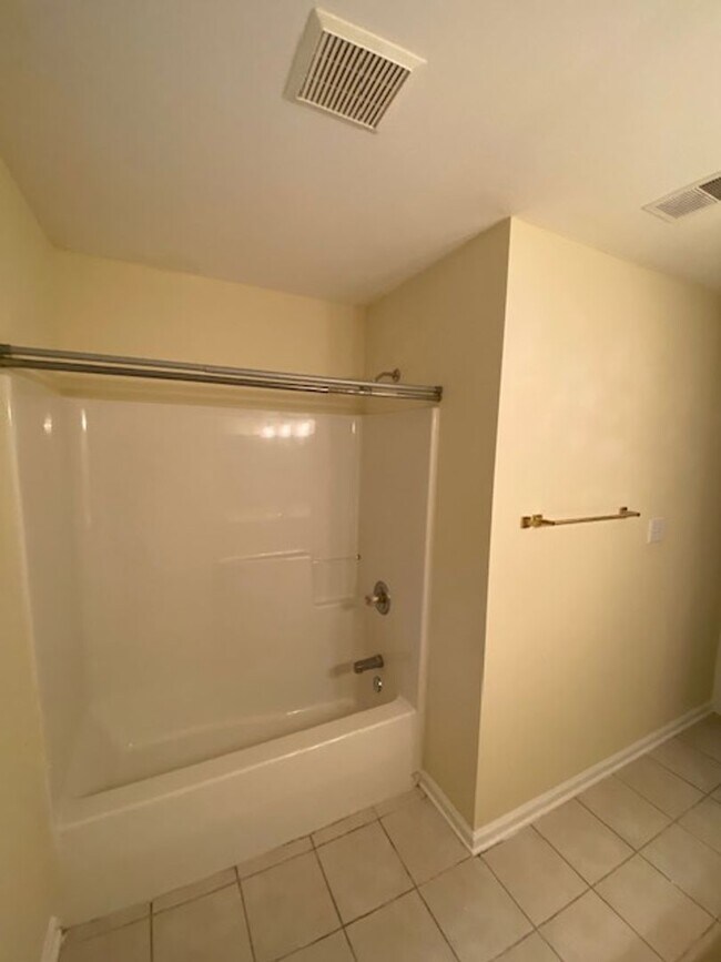 Building Photo - 506 Eagle Pointe Dr
