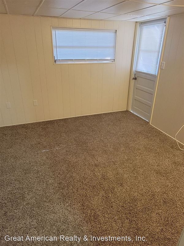 Building Photo - 3670 E Squaw Valley Dr