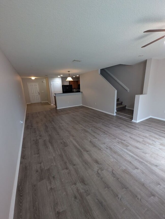 Building Photo - 277 Michelangelo Pl