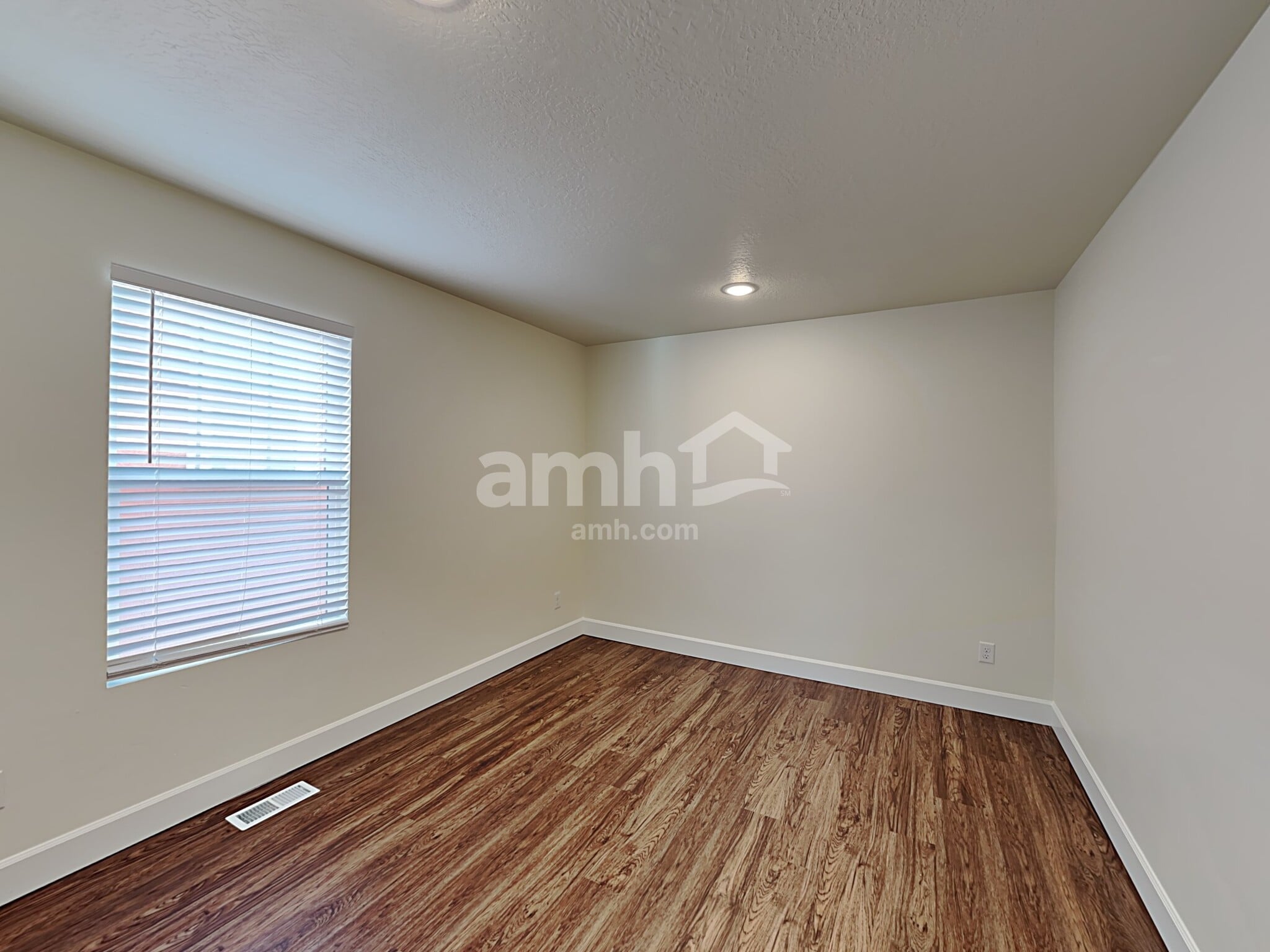 Building Photo - 6047 W Arranmore Dr
