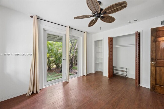 Building Photo - 3490 William Ave