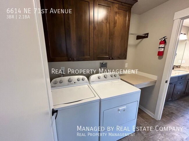 Building Photo - 6614 NE 71st Ave