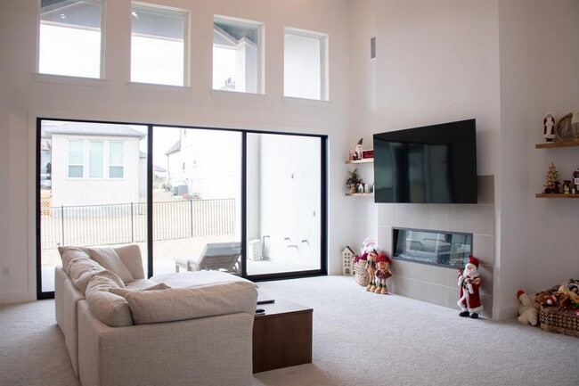 Building Photo - 1709 Novara Trl