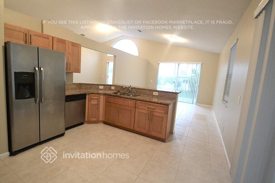 Building Photo - 7704 Thornlee Dr