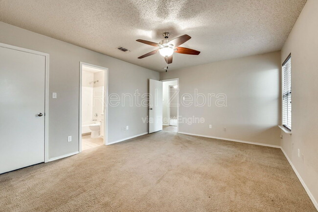 Building Photo - 2500 Stagecoach St