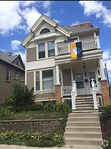 Building Photo - 1832-34 N. Warren Ave
