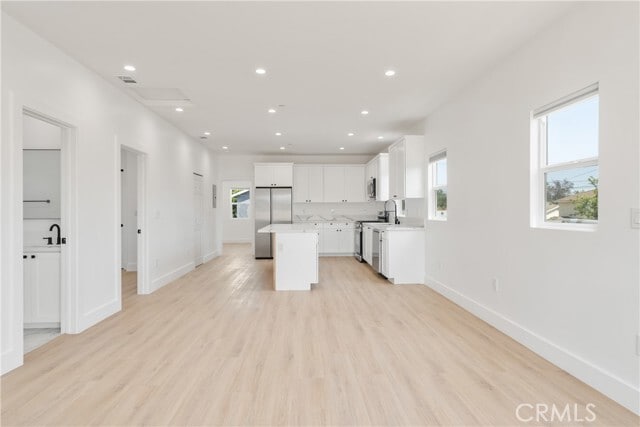 Building Photo - 2338 Cloverdale Ave