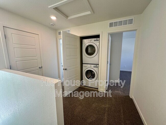 Building Photo - 3905 Congaree Way