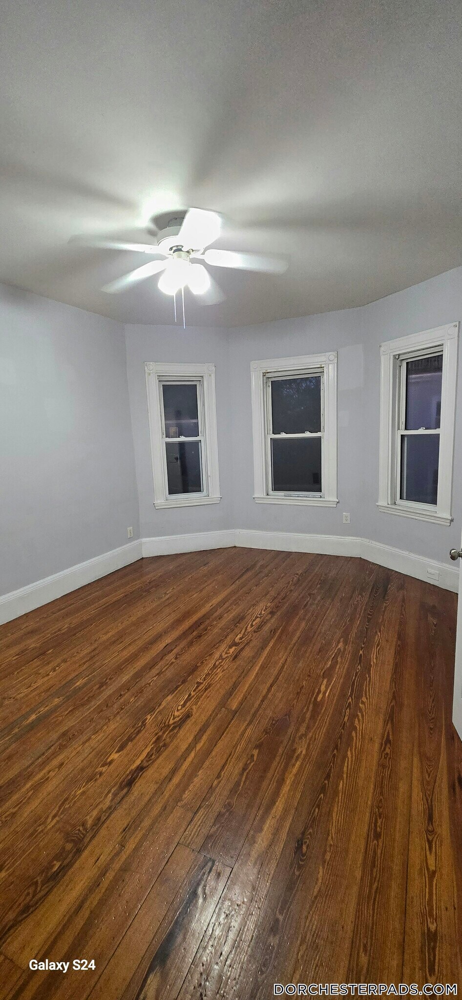 Building Photo - 10 Wave Ave