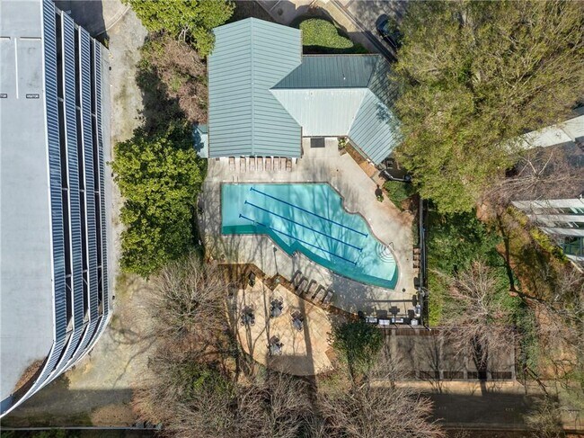 Building Photo - 2870 Pharr Ct S Northwest