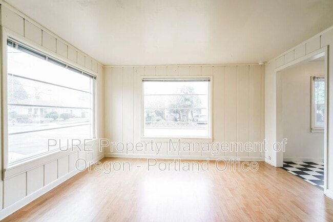 Building Photo - 7003 N Tyler Ave