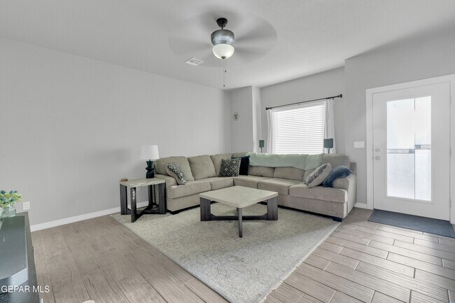 Building Photo - 11352 Hidalgo Dr