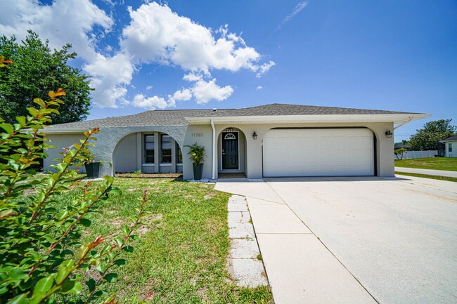 Building Photo - “Spacious 3-Bed Retreat with Granite Elega...