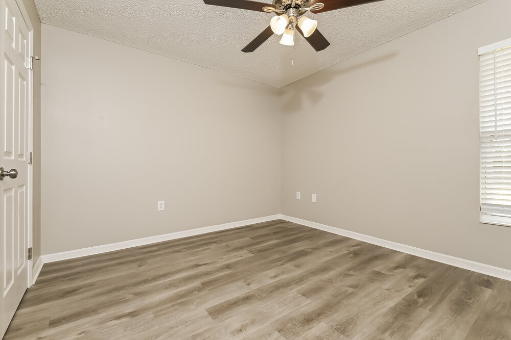 Building Photo - 5227 Grace St E