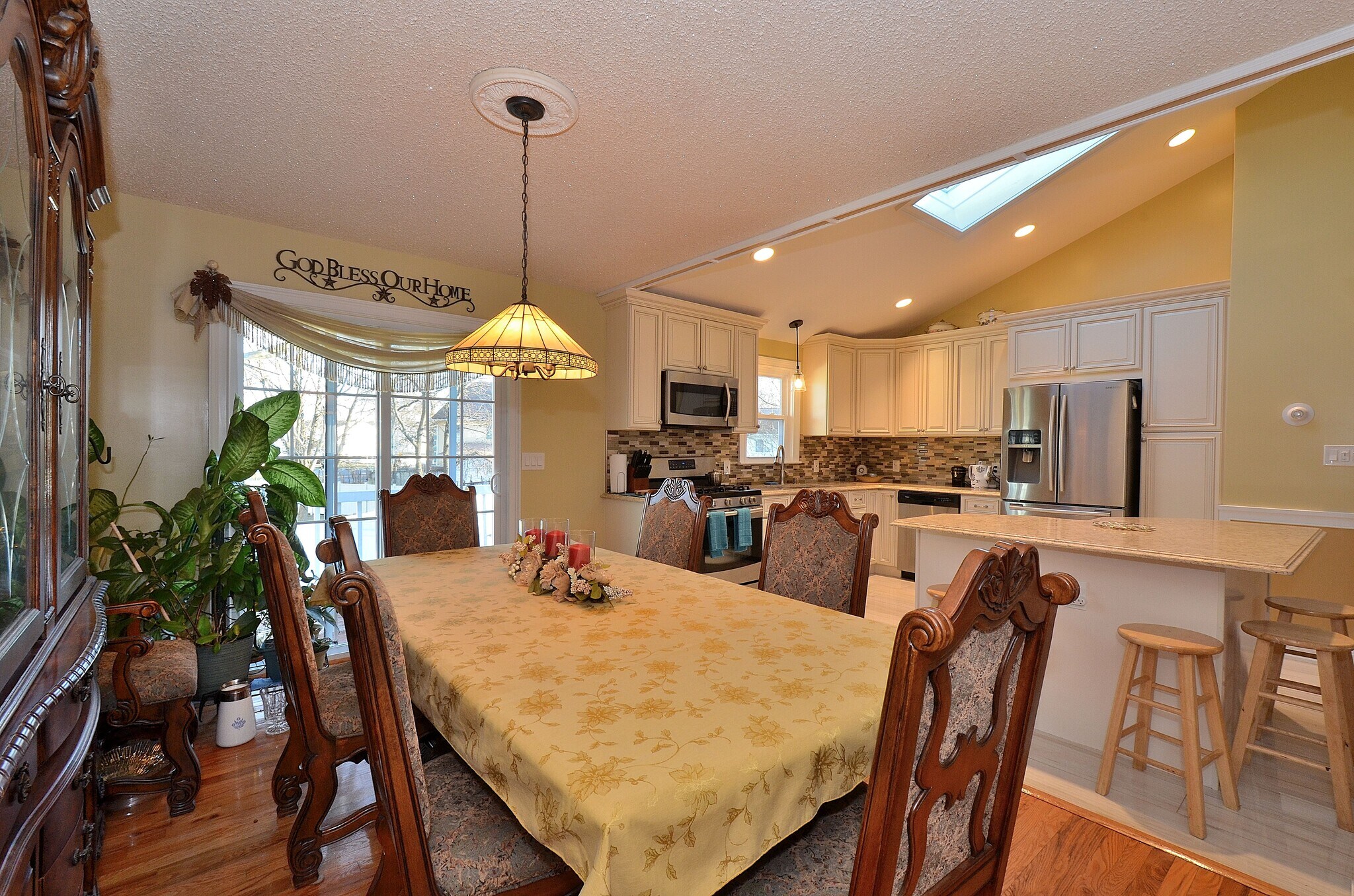 Building Photo - 1063 Mason Ct