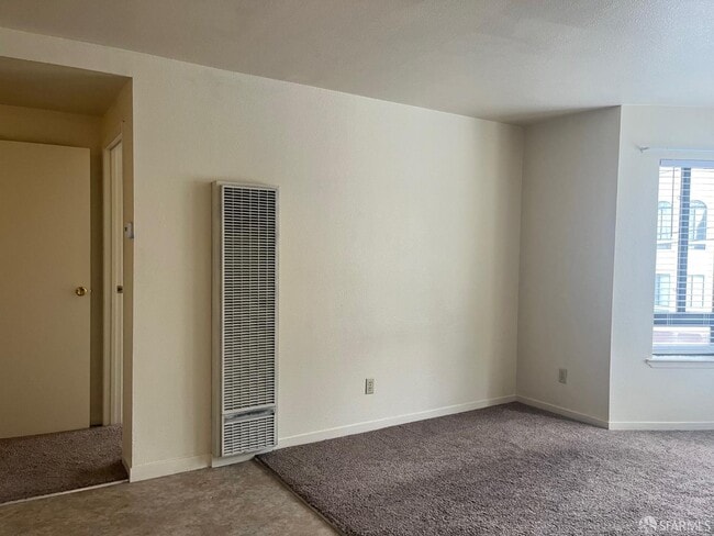 Building Photo - 773 Spruce St