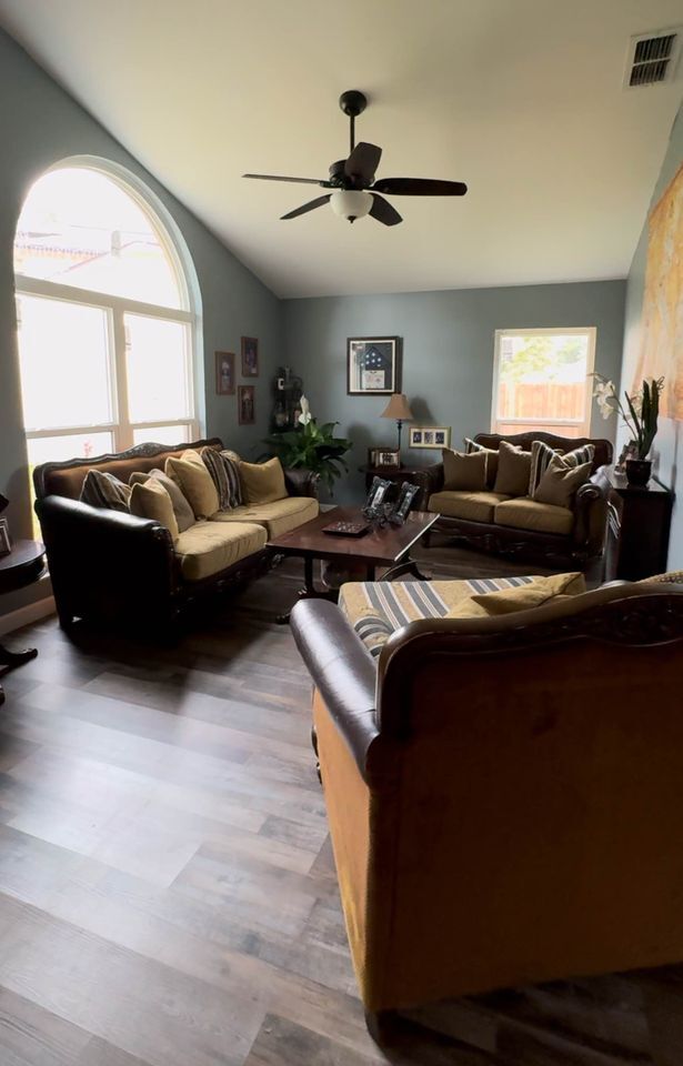 Building Photo - 8605 Otter Creek Ct