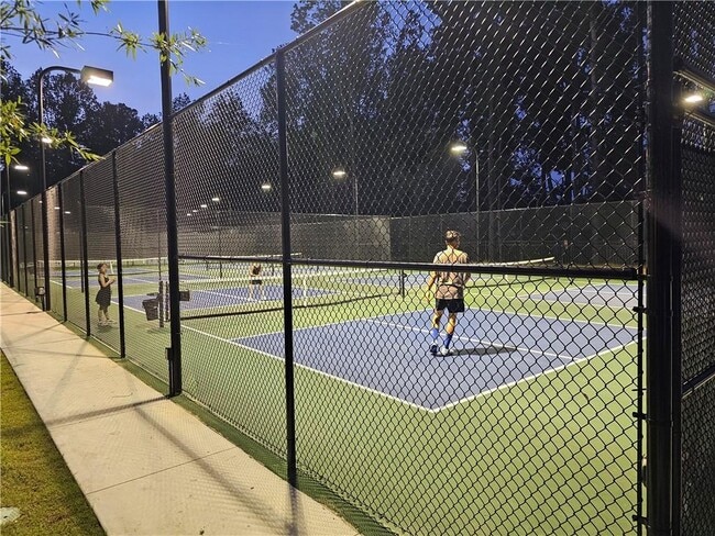 Building Photo - 2859 Beacon Cove