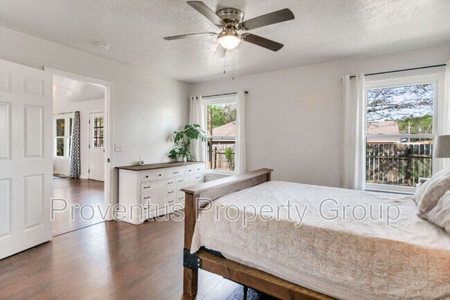 Building Photo - 3661 London Rd