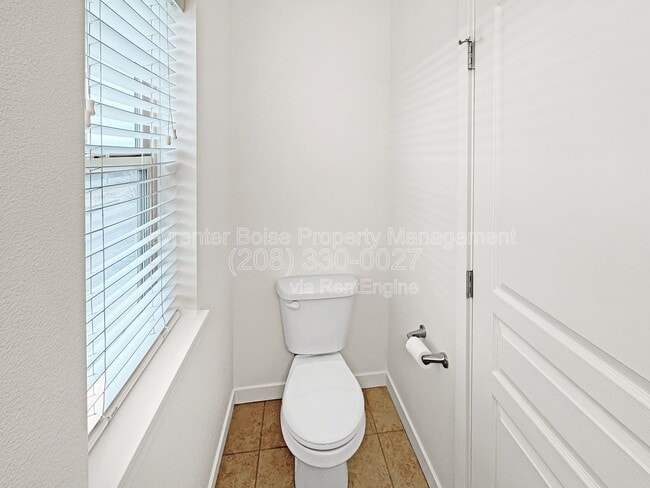 Building Photo - 8721 W Pine Valley Ln