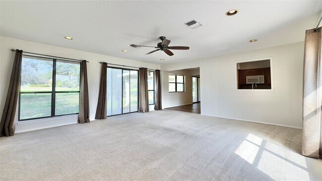 Building Photo - 843 Sunfish St