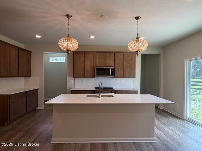 Building Photo - 16800 Asher Ct
