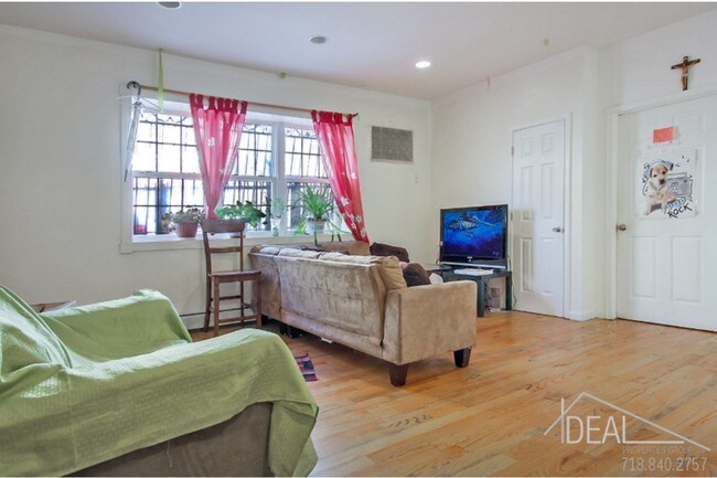 Awesome 2br Apartment For Rent In Bushwick Brooklyn Ny Awesome 2br Apartment For Rent In Bushwick