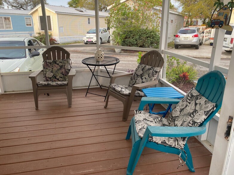 Building Photo - 4825 Jimmy Buffett Mem Hwy