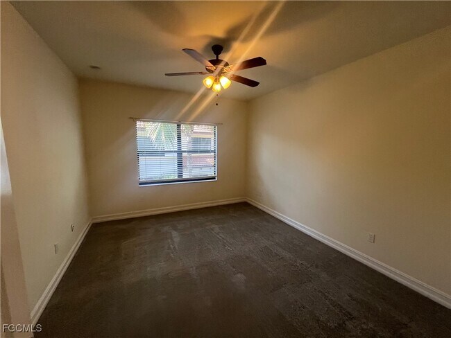 Building Photo - 9453 Montebello Way