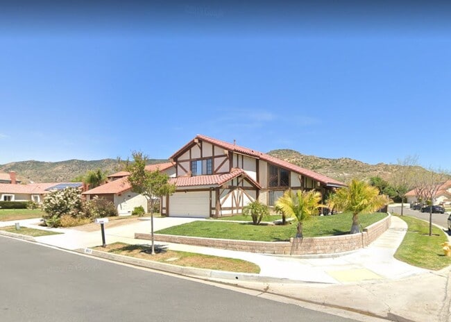 Building Photo - Simi Valley - 4 Bedroom 2.5 Bathroom - 10 ...