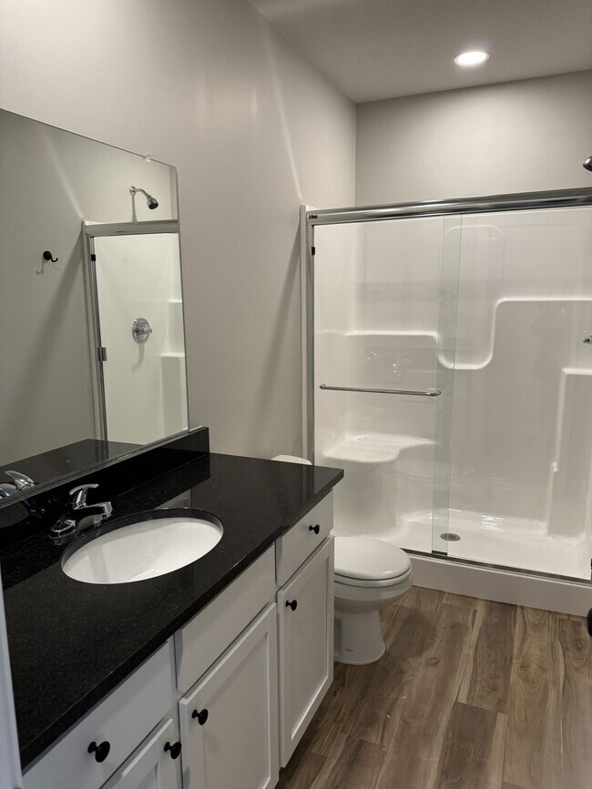 Building Photo - 698 Long Path Ct